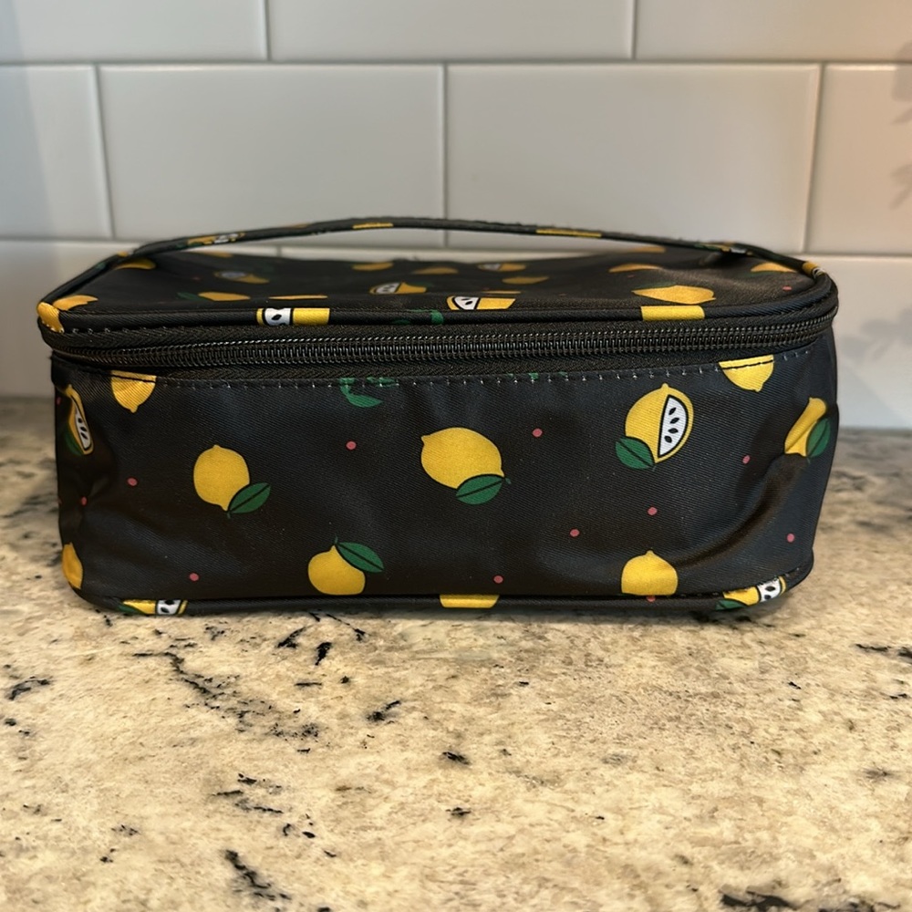DOFLY PORTABLE TRAVEL MAKEUP BAG WATERPROOF COSMETIC ORGANIZER BLACK/LEMON